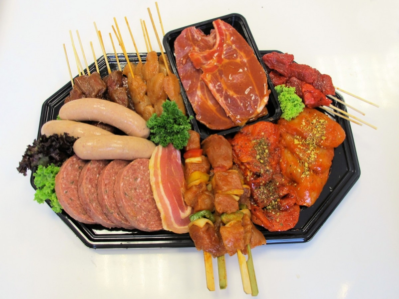 boucherie-LE MUY-min_bbq_butcher_shop_supermarket_meal_party-766127